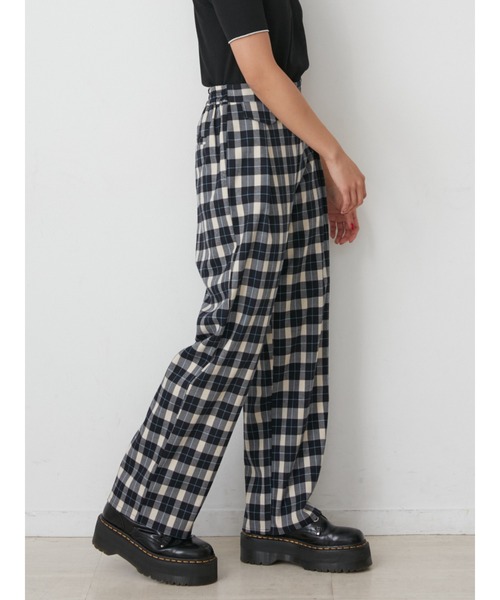 jouetie（ジュエティ）の「ルーズタックパンツ【セットアップ対応】（スラックス・レディース・その他1/ピンク/グレー・MEDIUM）」の3枚目の写真