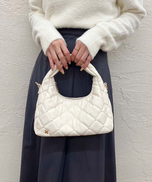 one after another NICE CLAUP（ワンアフターアナザーナイスクラップ）の「スタッズ付きキルティングホーボーバック（ショルダーバッグ・レディース・ブラック/アイボリー/ミント・FREE）」の7枚目の写真