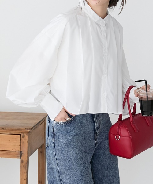 BONLECILL(ボンルシール)の「クロップドバンドカラープリーツブラウス(シャツ/ブラウス・レディース・ブルー/オフホワイト/イエロー/ブラック・FREE)」の5枚目の写真