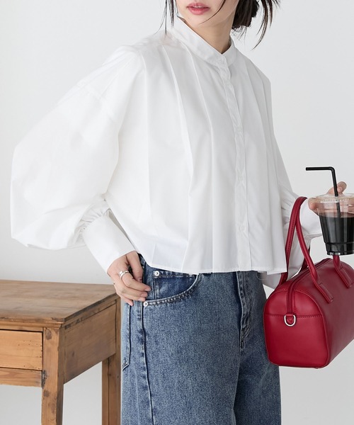 BONLECILL(ボンルシール)の「クロップドバンドカラープリーツブラウス(シャツ/ブラウス・レディース・ブルー/オフホワイト/イエロー/ブラック・FREE)」の12枚目の写真
