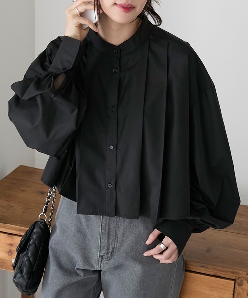 BONLECILL(ボンルシール)の「クロップドバンドカラープリーツブラウス(シャツ/ブラウス・レディース・ブルー/オフホワイト/イエロー/ブラック・FREE)」の21枚目の写真