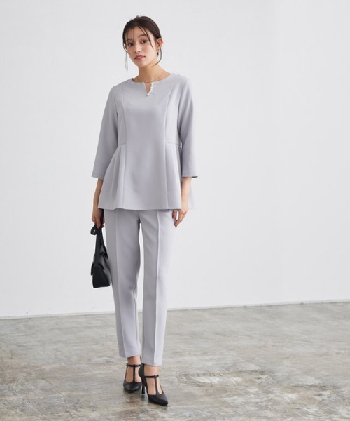 Pierrot（ピエロ）の「キーネックパールブラウスセットアップ（セットアップ・レディース・ホワイト×ブラック/グレー/ネイビー/ブラック・L/M/S/PM）」の17枚目の写真