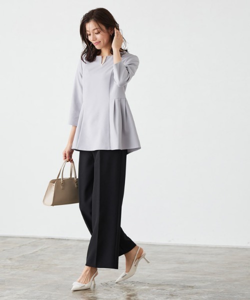 Pierrot（ピエロ）の「キーネックパールブラウスセットアップ（セットアップ・レディース・ホワイト×ブラック/グレー/ネイビー/ブラック・L/M/S/PM）」の5枚目の写真