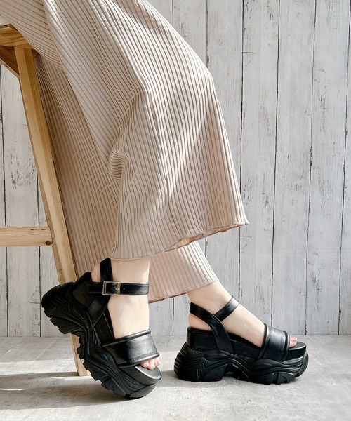 Noubel Voug Relax(ヌーベルヴォーグリラックス)の「極厚ボリュームソールストラップスポーツサンダル(サンダル・レディース・ホワイト/ブラック・S/LL/L/M)」の12枚目の写真