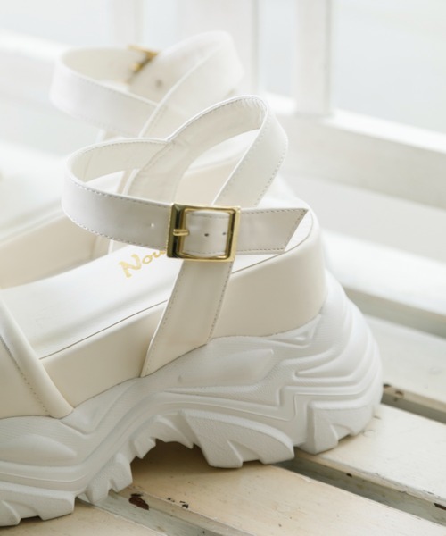 Noubel Voug Relax(ヌーベルヴォーグリラックス)の「極厚ボリュームソールストラップスポーツサンダル(サンダル・レディース・ホワイト/ブラック・S/LL/L/M)」の7枚目の写真