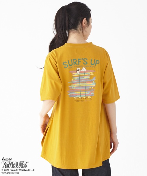 KRIFF MAYER Lady's Collection(クリフメイヤーレディースコレクション)の「スヌーピー半袖チュニック(サーフ)(Tシャツ/カットソー・レディース・イエロー/ブルー/オフホワイト/チャコール/カラフル・LARGE/MEDIUM)」の1枚目の写真