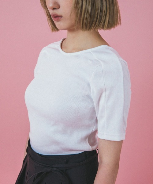 mimi toujours(ミミトゥジュール)の「バック オープン リブ トップス mimi toujours×nono(Tシャツ/カットソー・レディース・モカ/グレイッシュベージュ/ホワイト・M)」の11枚目の写真