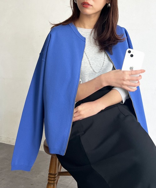 Chez toi（シェトワ）の「軽量ニットアイレットジップカーディガン（カーディガン/ボレロ・レディース・アイボリー/オフホワイト/ブラック/ブルー・FREE）」の4枚目の写真