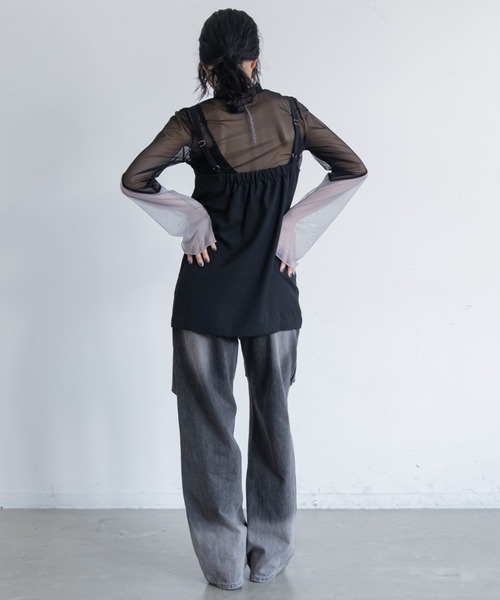 VACANCY(ヴァカンシー)の「ZIPラインキャミチュニックビスチェ(ベスト・レディース・グレー/ブラック・FREE)」の13枚目の写真