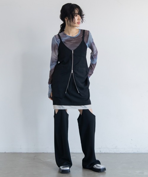 VACANCY(ヴァカンシー)の「ZIPラインキャミチュニックビスチェ(ベスト・レディース・グレー/ブラック・FREE)」の19枚目の写真