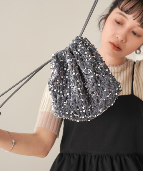Bab(バブ)の「ラメスパンコール巾着バッグ(ハンドバッグ・レディース・グレー/ブラック・ONESIZE)」の7枚目の写真