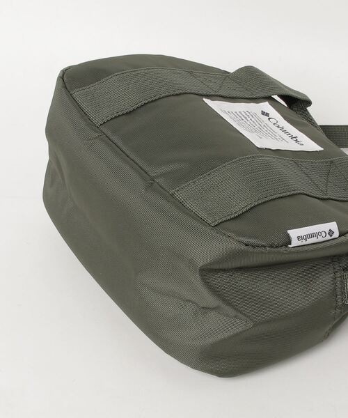 Columbia(コロンビア)の「ミニダッフルショルダー(ショルダーバッグ・メンズ・ブラック×ホワイト/ブラック/ベージュ/カーキ・フリ-)」の6枚目の写真
