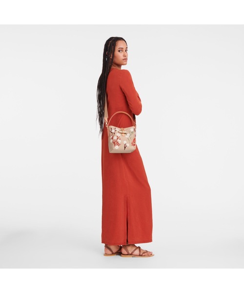 LONGCHAMP（ロンシャン）の「Roseau XS バケットバッグ（ショルダーバッグ・レディース・ベージュ・FREE）」の8枚目の写真