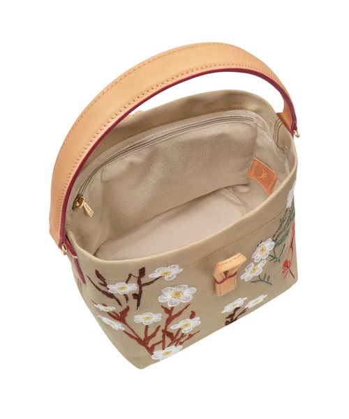 LONGCHAMP（ロンシャン）の「Roseau XS バケットバッグ（ショルダーバッグ・レディース・ベージュ・FREE）」の5枚目の写真