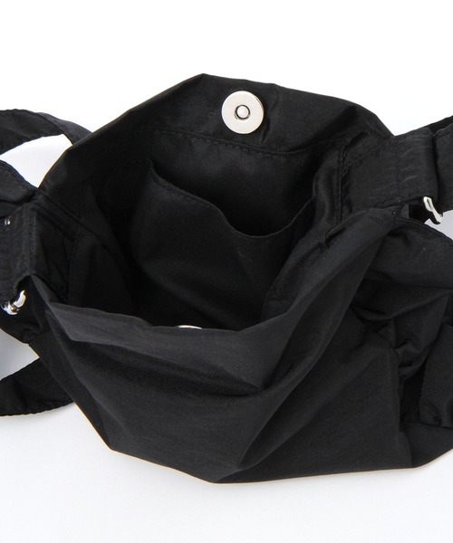 LOWRYS FARM（ローリーズファーム）の「フリルミニショルダーバック 996856（ショルダーバッグ・レディース・ブラック/シルバー/ベージュ/その他/アイボリー/ブルー・FREE）」の17枚目の写真