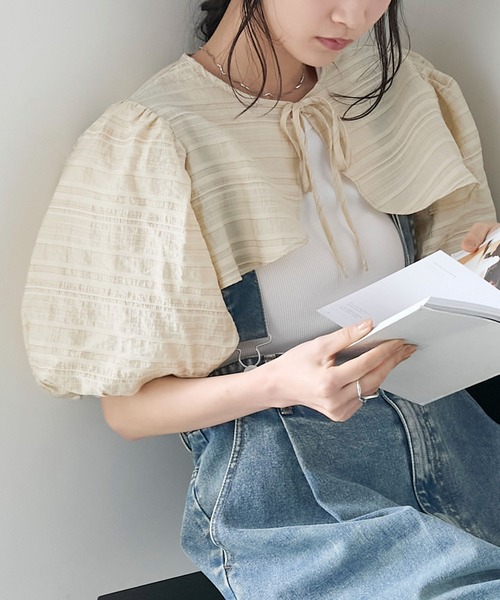 forksy.（フォルクシー）の「【forksy.】シアーボーダーボリュームスリーブボレロ（カーディガン/ボレロ・レディース・ブラック/ブルー/ベージュ・FREE）」の2枚目の写真