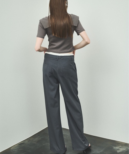 MOCOA'S（モコアズ）の「ビッグカラークロップドトップス（Tシャツ/カットソー・レディース・ブラック/ナチュラル/グレー・FREE）」の6枚目の写真