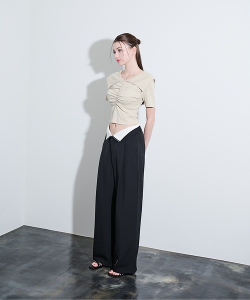 MOCOA'S（モコアズ）の「ビッグカラークロップドトップス（Tシャツ/カットソー・レディース・ブラック/ナチュラル/グレー・FREE）」の17枚目の写真