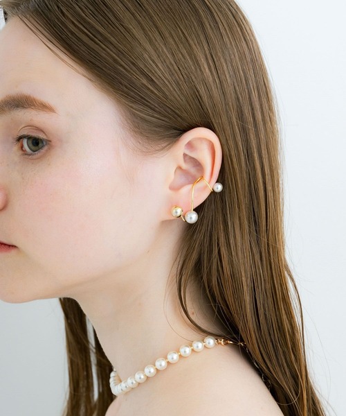 SMELLY(スメリー)の「パール2セットイヤカフ(イヤーカフ・レディース・ゴールド系その他・-)」の3枚目の写真