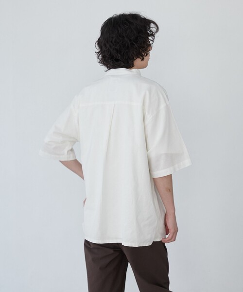 coen（コーエン）の「フレンチリネンコットンバンドカラーシャツ（シャツ/ブラウス・メンズ・オリーブ/ホワイト/ネイビー/ベージュ・XL/L/M/S）」の9枚目の写真