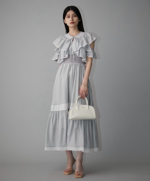 EIMY ISTOIRE(エイミーイストワール)の「コントラストカラーラッフルワンピース(ワンピース・レディース・その他8/サックスブルー/ネイビー/ベージュ・F)」の4枚目の写真