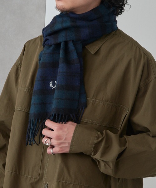 FRED PERRY（フレッドペリー）の「【FRED PERRY】Lambswool Tartan Scarf タータンチェックウールマフラー ギフト プレゼント C8137（マフラー・レディース・ブラック/ネイビー/ベージュ/オフホワイト/ブラック系その他2/ブラウン・FREE）」の21枚目の写真