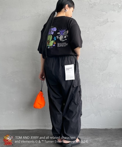 Tom＆Jerry（トムアンドジェリー）の「【WEB限定】[SEQUENZ/シークエンズ] トムとジェリー バック刺繍ロゴTシャツ（Tシャツ/カットソー・レディース・ホワイト/ピンク/ブラック・M/L/XL）」の22枚目の写真