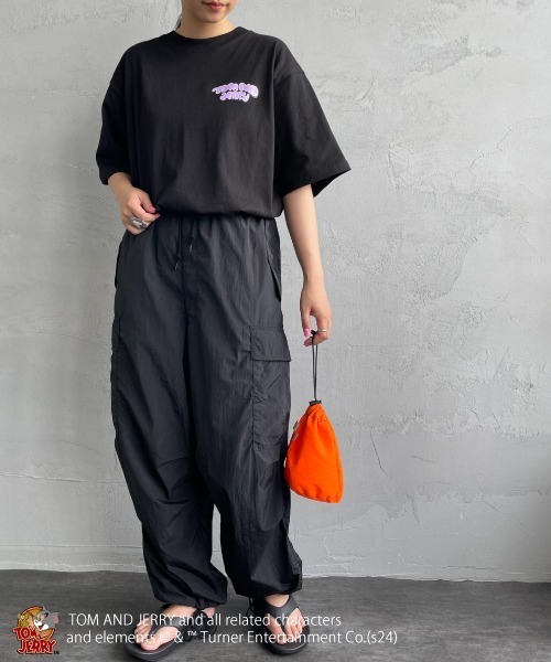 Tom＆Jerry（トムアンドジェリー）の「【WEB限定】[SEQUENZ/シークエンズ] トムとジェリー バック刺繍ロゴTシャツ（Tシャツ/カットソー・レディース・ホワイト/ピンク/ブラック・M/L/XL）」の8枚目の写真