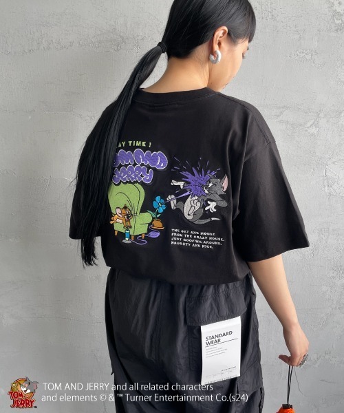 Tom＆Jerry（トムアンドジェリー）の「【WEB限定】[SEQUENZ/シークエンズ] トムとジェリー バック刺繍ロゴTシャツ（Tシャツ/カットソー・レディース・ホワイト/ピンク/ブラック・M/L/XL）」の9枚目の写真