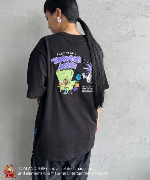 Tom＆Jerry（トムアンドジェリー）の「【WEB限定】[SEQUENZ/シークエンズ] トムとジェリー バック刺繍ロゴTシャツ（Tシャツ/カットソー・レディース・ホワイト/ピンク/ブラック・M/L/XL）」の4枚目の写真