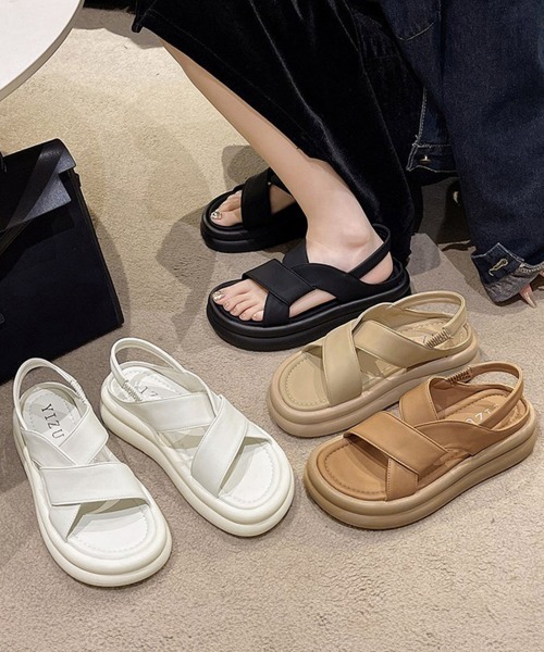 Miniministore(ミニミニストア)の「厚底クロスサンダル コンフォートサンダル(サンダル・レディース・ブラウン/ホワイト/ブラック/ベージュ・23.5cm/23.0cm/22.5cm/24.5cm/24.0cm)」の5枚目の写真
