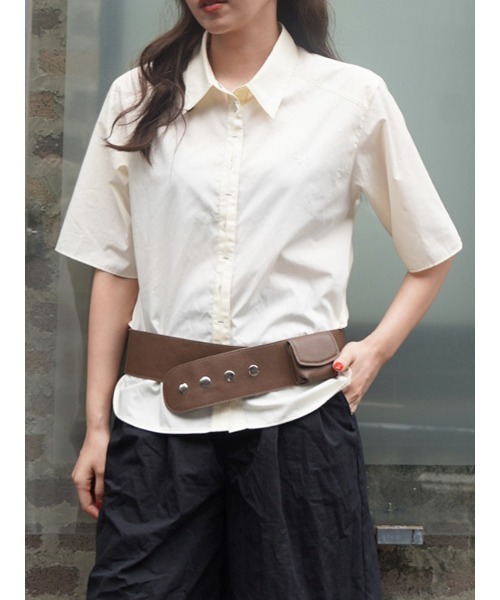 CHAROL(シャロル)の「モノグラムハーフスリーブシャツ(シャツ/ブラウス・レディース・アイボリー/ブルー・FREE)」の1枚目の写真