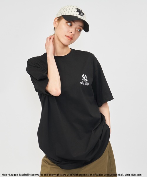 BACK TO THE FIELD（バック トゥー ザ フィールド）の「【MLB】Handｗritten styleロゴTシャツ（Tシャツ/カットソー・レディース・ホワイト/ブラック/グリーン・FREE）」の14枚目の写真