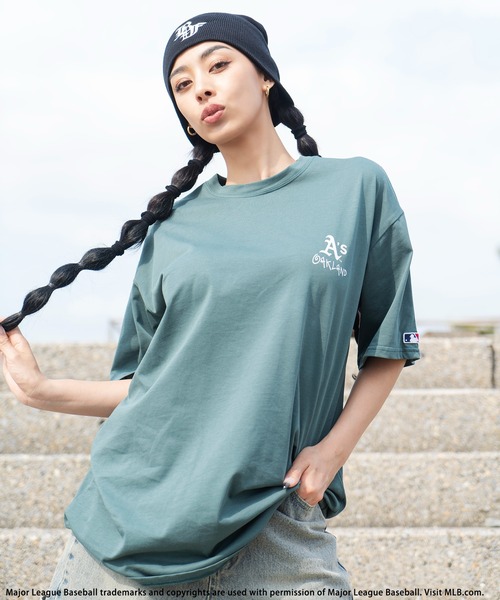 BACK TO THE FIELD（バック トゥー ザ フィールド）の「【MLB】Handｗritten styleロゴTシャツ（Tシャツ/カットソー・レディース・ホワイト/ブラック/グリーン・FREE）」の4枚目の写真