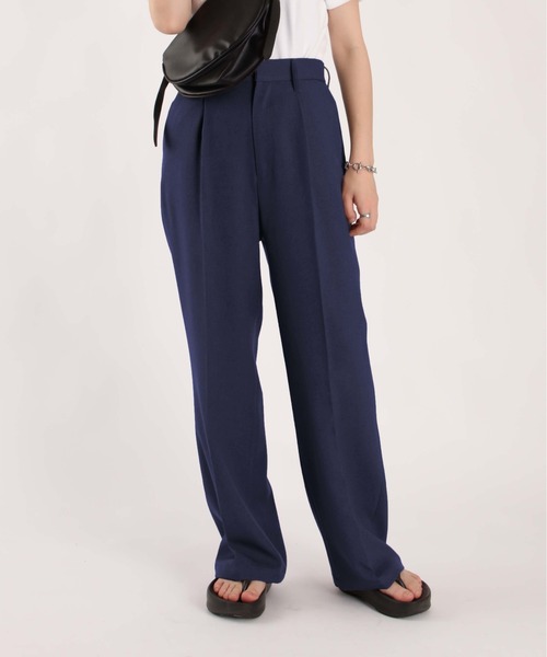 1chaku.（イッチャク）の「ベーシックタックスラックス（スラックス・レディース・モカ/ダークベージュ/グレー/ネイビー/ブラック・マルチサイズ）」の5枚目の写真