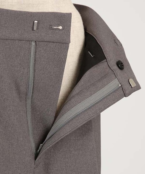 1chaku.（イッチャク）の「ベーシックタックスラックス（スラックス・レディース・モカ/ダークベージュ/グレー/ネイビー/ブラック・マルチサイズ）」の8枚目の写真