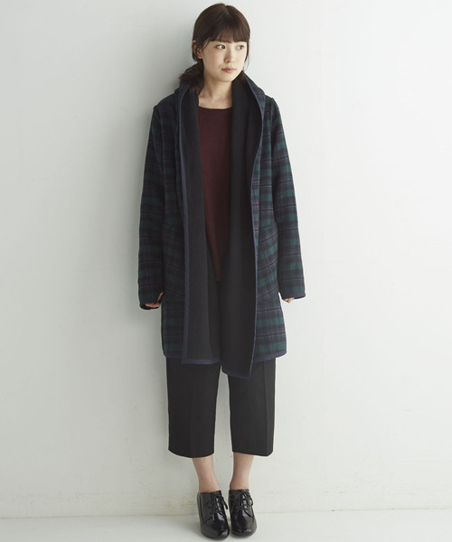 haco!（ハコ）の「ＳＨＥ　ＴＨＲＯＵＧＨ　ＳＥＡ　＃リバーシブルガウンフードコート（その他アウター・レディース・ブラック×グリーン・LARGE/2T/X-LARGE/MEDIUM/SMALL）」の2枚目の写真