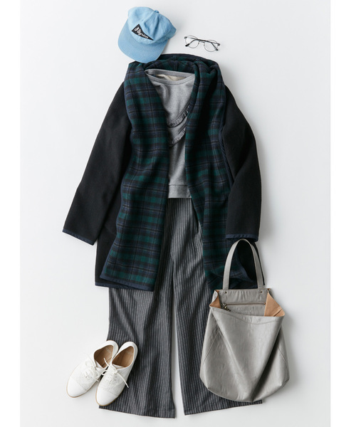 haco!（ハコ）の「ＳＨＥ　ＴＨＲＯＵＧＨ　ＳＥＡ　＃リバーシブルガウンフードコート（その他アウター・レディース・ブラック×グリーン・LARGE/2T/X-LARGE/MEDIUM/SMALL）」の18枚目の写真