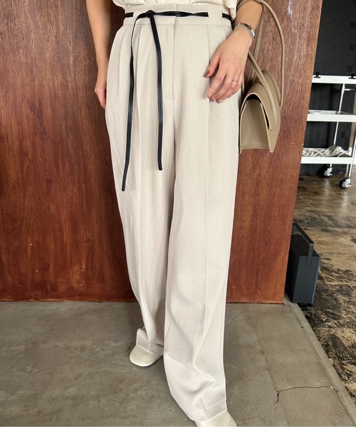 Amiur(エミレ)の「waist accent straight pants / ウエストアクセントストレートパンツ(スラックス・レディース・ベージュ/アイボリー/ブラック・FREE)」の7枚目の写真