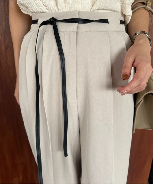Amiur(エミレ)の「waist accent straight pants / ウエストアクセントストレートパンツ(スラックス・レディース・ベージュ/アイボリー/ブラック・FREE)」の9枚目の写真