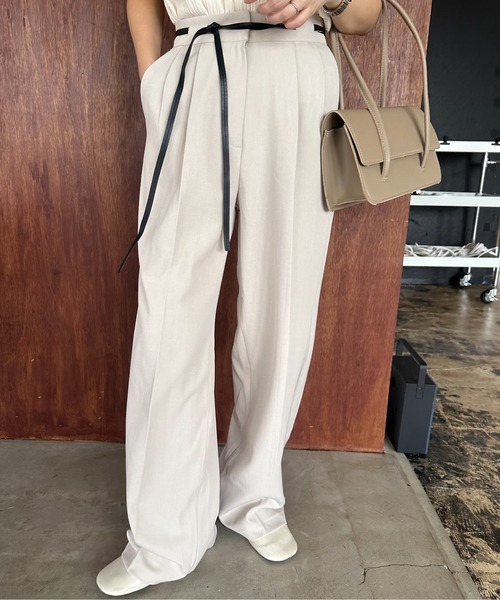 Amiur(エミレ)の「waist accent straight pants / ウエストアクセントストレートパンツ(スラックス・レディース・ベージュ/アイボリー/ブラック・FREE)」の8枚目の写真