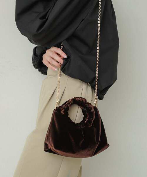 SENSE OF PLACE by URBAN RESEARCH（センスオブプレイスバイアーバンリサーチ）の「ベロアバッグ（ハンドバッグ・レディース・マスタード/パープル/ブラウン・ONE）」の2枚目の写真