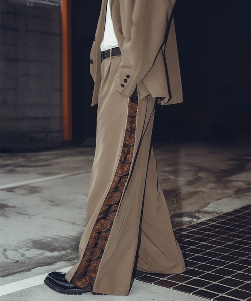 Subciety(サブサエティ)の「SIDE ZIP WIDE SLACKS(スラックス・メンズ・ブラック/グレー/ブラウン・SMALL/MEDIUM/LARGE/X-LARGE)」の3枚目の写真