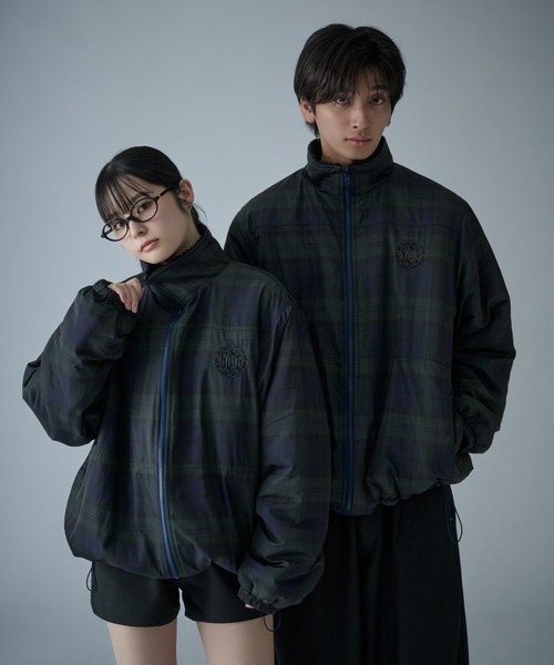 kutir(クティール)の「2WAY REVERSIBLE NYLON BOA BLOUSON/2wayリバーシブルナイロンボアブルゾン(ブルゾン・メンズ・ブラック系/グレイッシュベージュ/ネイビー/ブラック/チャコールグレー/ネイビー系/ライトグレー/カーキ/ボルドー/ベージュ/その他/カーキ系/ベージュ系その他/ブラウン系/グリーン系・SMALL/MEDIUM/LARGE/X-LARGE)」の11枚目の写真