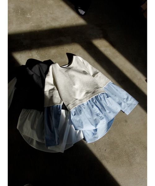 AGAWD（アガウド）の「AGAWD ドッキングトップス　★（Tシャツ/カットソー・レディース・グレー/ブラック/ホワイト・FREE）」の3枚目の写真