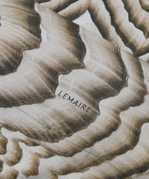 LEMAIRE ルメール象のアート スカーフ LEMAIRE（ルメール）の「SILK SQUARE 90（バンダナ/スカーフ