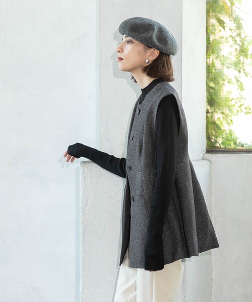 OPAQUE.CLIP（オペークドットクリップ）の「◆ウールライクペプラムジレ【洗濯機洗い可】（ベスト・レディース・チャコール/ベージュ系9/ライトベージュ・42/40/38）」の16枚目の写真