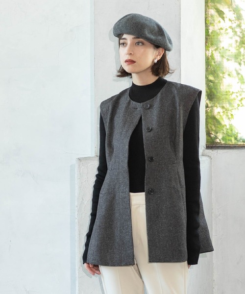 OPAQUE.CLIP（オペークドットクリップ）の「◆ウールライクペプラムジレ【洗濯機洗い可】（ベスト・レディース・チャコール/ベージュ系9/ライトベージュ・42/40/38）」の5枚目の写真