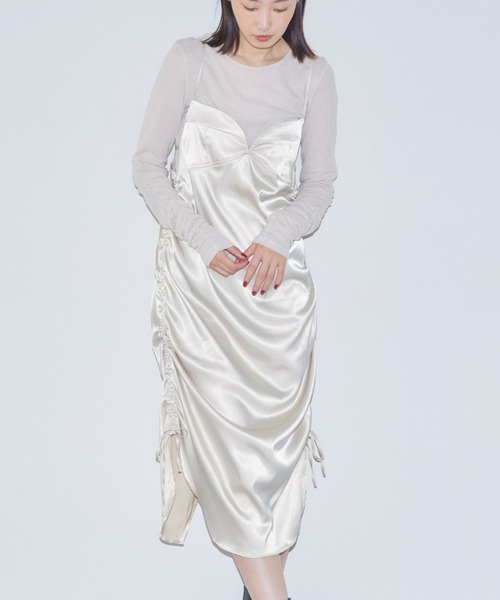 BARRETTA(バレッタ)の「サテンキャミワンピース(ワンピース・レディース・ブラック/アイボリー・FREE)」の21枚目の写真