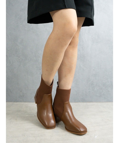 Fabby fabby（ファビィーファビィー）の「ニットリブショートブーツ（ブーツ・レディース・ライトベージュ/キャメル/ブラック・SMALL/MEDIUM/LARGE）」の3枚目の写真